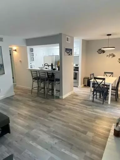 7600 Emmett F Lowry Expy #610, Texas City, TX 77591