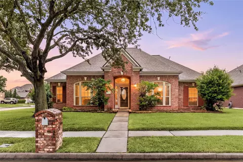 4903 Cedar Cove Dr, Baytown, TX 77521