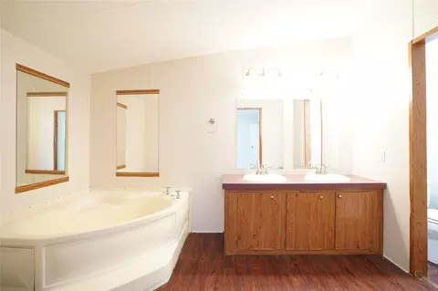 Bath - 9533 Cypress Dr, Willis, TX 77318 photo 2 of 2