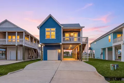 22906 Miramar St, Galveston, TX 77554