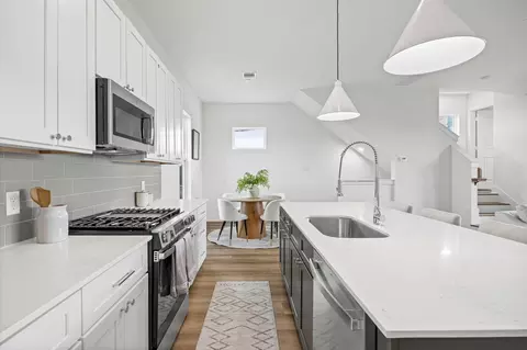 5113 Avenue J, Houston, TX 77011
