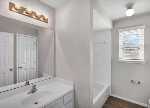 Bath - 4507 Bridgestone Point Dr, Spring, TX 77388 photo 3 of 3