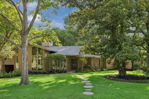 1119 Green Valley Dr, Houston, TX 77055