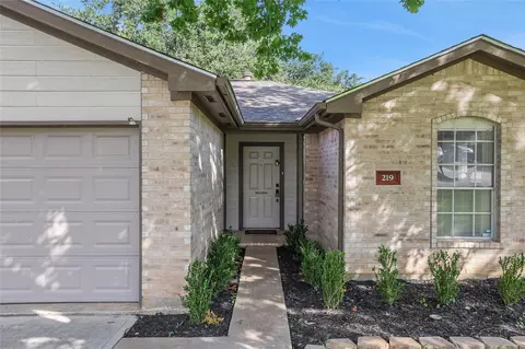 219 Cape Conroe Dr, Montgomery, TX 77356