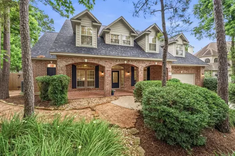 130 E Fairbranch Cir, The Woodlands, TX 77382
