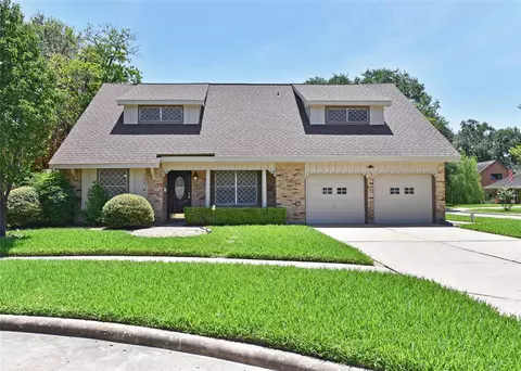 9226 Theysen Dr, Houston, TX 77080