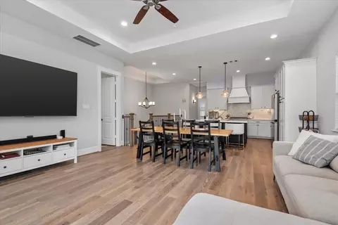 Other - 7 Thorpe Ln, Spring, TX 77389 photo 4 of 6