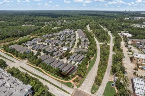 View/Area - 7 Thorpe Ln, Spring, TX 77389 photo 2 of 5