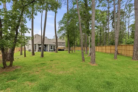312 Mullins Ct, Montgomery, TX 77316
