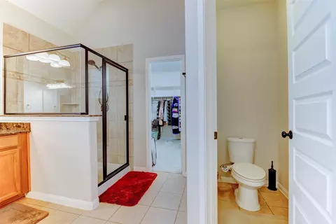Bath - 5002 Sawmill Terrace Ln, Spring, TX 77389 photo 4 of 8