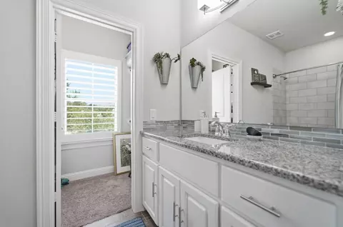 Bath - 23722 Thortons Park Ln, Spring, TX 77389 photo 5 of 7