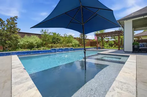 Exterior - 23722 Thortons Park Ln, Spring, TX 77389 photo 6 of 8