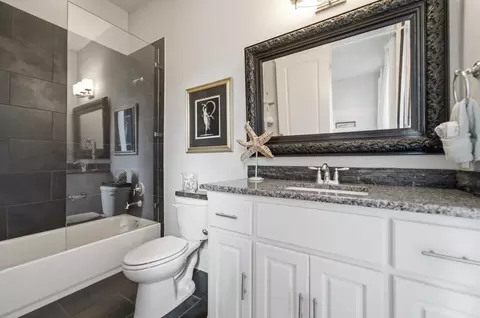 Bath - 23722 Thortons Park Ln, Spring, TX 77389 photo 4 of 7