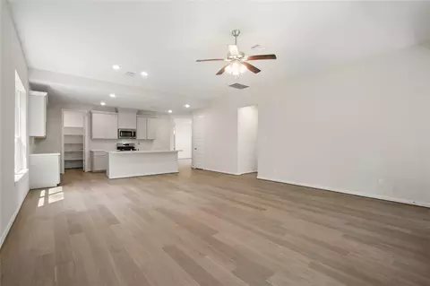 243 Brecon Buff Dr, Willis, TX 77318 photo 9