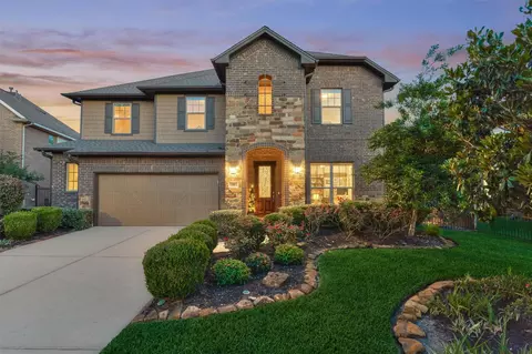 18 Shire Glen Pl, The Woodlands, TX 77354