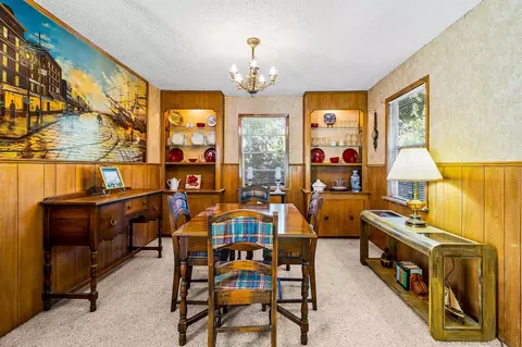 Dining - 433 W Laurelia Loop, Corrigan, TX 75939 photo 1 of 2