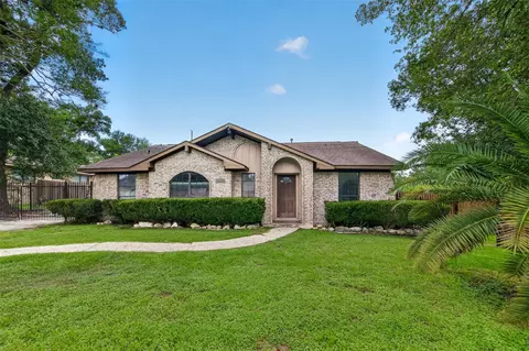 12839 Eastbrook Dr, Houston, TX 77013