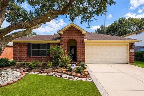 3050 Texas Oak Dr, Katy, TX 77449