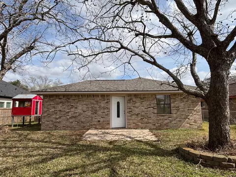 1808 Leissner St, Bay City, TX 77414