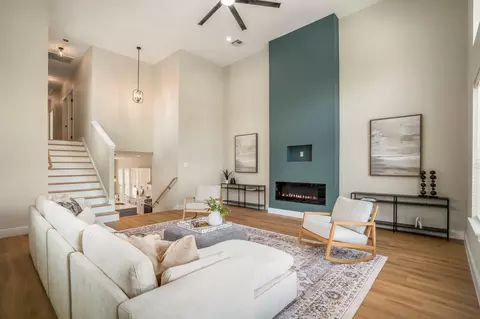 4101 E Rogers St, Houston, TX 77022