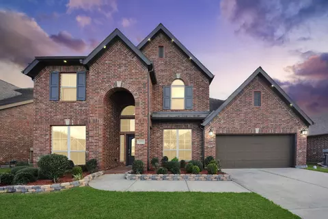2714 Newport Lake Blvd, Manvel, TX 77578