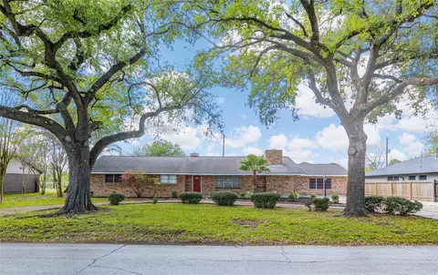 528 Beresford St, Houston, TX 77015