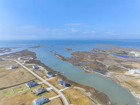 3819 Mitote Dr, Galveston, TX 77554