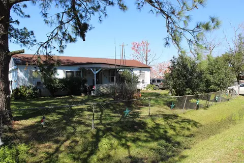 10207 Meadowvine Dr, Houston, TX 77044