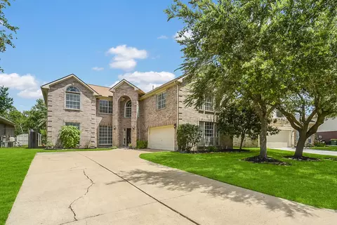 2723 Sterling Fields Dr, Pearland, TX 77584