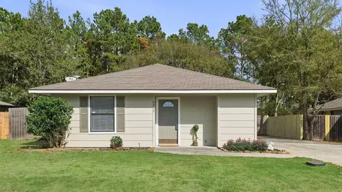 8892 E Buffalo Cir, Willis, TX 77378 photo 1