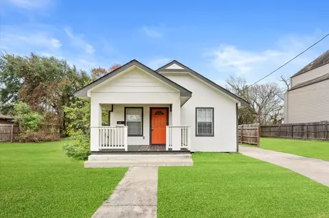 2821 Holman St, Houston, TX 77004