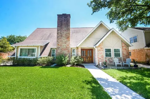 1511 Holly River Dr, Houston, TX 77077