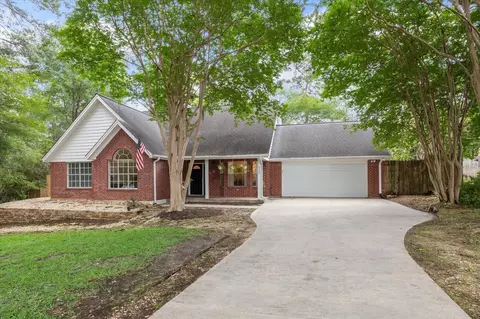 2420 Canter Ln, Conroe, TX 77384