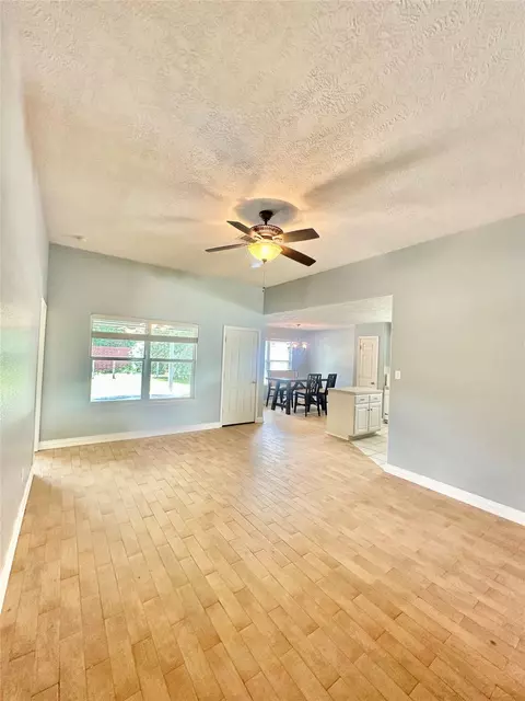 4710 Comal River Loop Loop, Spring, TX 77386 photo 4