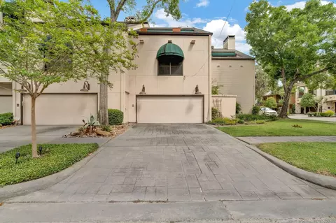 5084 Augusta St, Houston, TX 77007