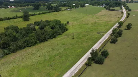 7 Brown College Lane Ln, Washington, TX 77880