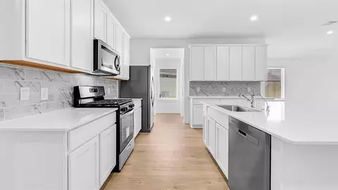 Kitchen - 3911 Dodington Ash Dr, Fulshear, TX 77441 photo 2 of 3