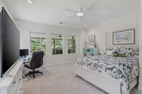 Bedroom - 39 Creek Forest Ln, Conroe, TX 77384 photo 5 of 7