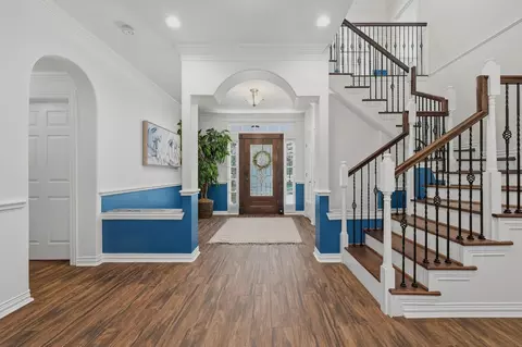 Entry Way - 39 Creek Forest Ln, Conroe, TX 77384 photo 1 of 3