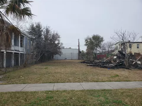 2710 Avenue K, Galveston, TX 77550