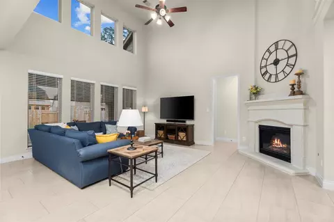 Living - 27950 Arden Trl, Spring, TX 77386 photo 3 of 4
