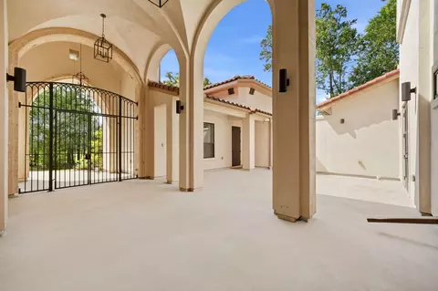 Exterior - 27418 Jacobs Path Ln, Spring, TX 77386 photo 6 of 10