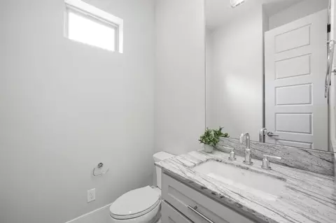 Bath - 27418 Jacobs Path Ln, Spring, TX 77386 photo 4 of 8