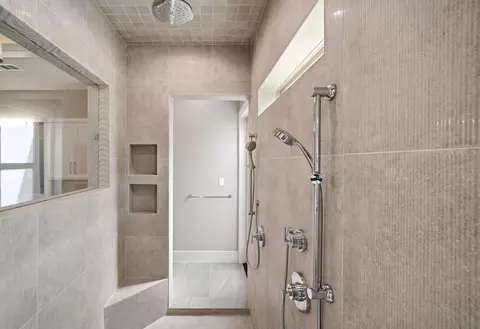 Bath - 27418 Jacobs Path Ln, Spring, TX 77386 photo 3 of 8