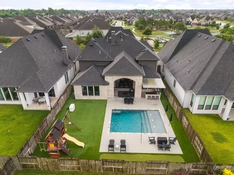 8815 Autumn Pine Dr, Missouri City, TX 77459