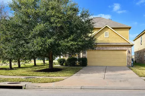 Exterior - 19211 Side Way, Tomball, TX 77375 photo 2 of 3