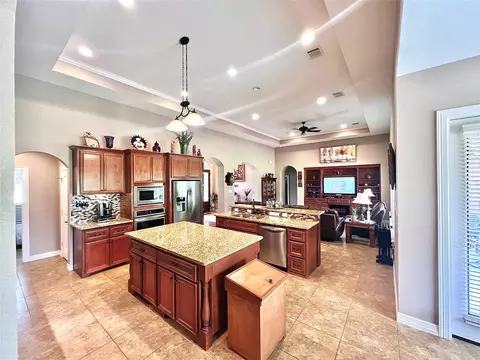 Kitchen - 27639 Concho Dr, Splendora, TX 77372 photo 5 of 6
