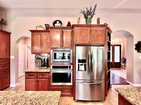 Kitchen - 27639 Concho Dr, Splendora, TX 77372 photo 4 of 6