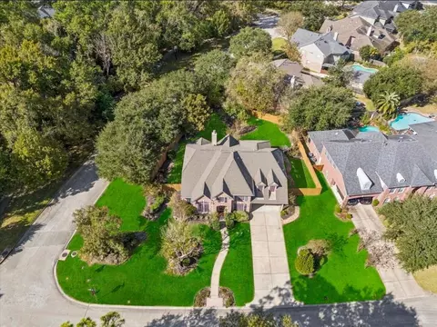 5903 Riverchase Trl, Kingwood, TX 77345