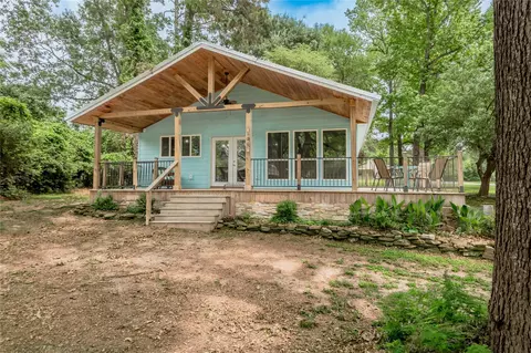 Exterior - 110 N Bailey St, Trinity, TX 75862 photo 1 of 11